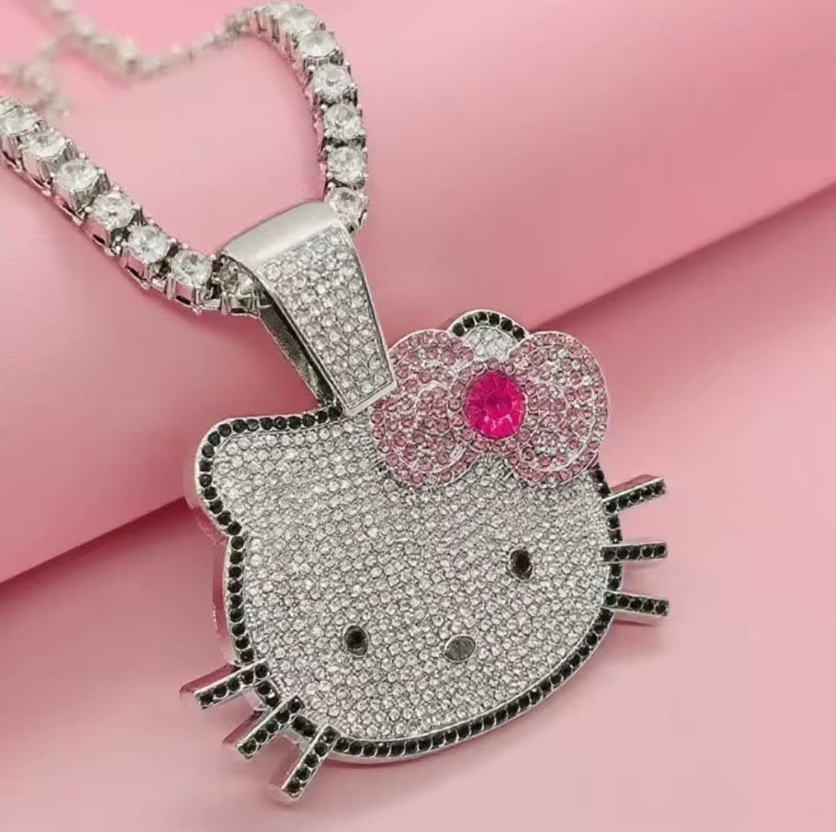 Pretty Kitty